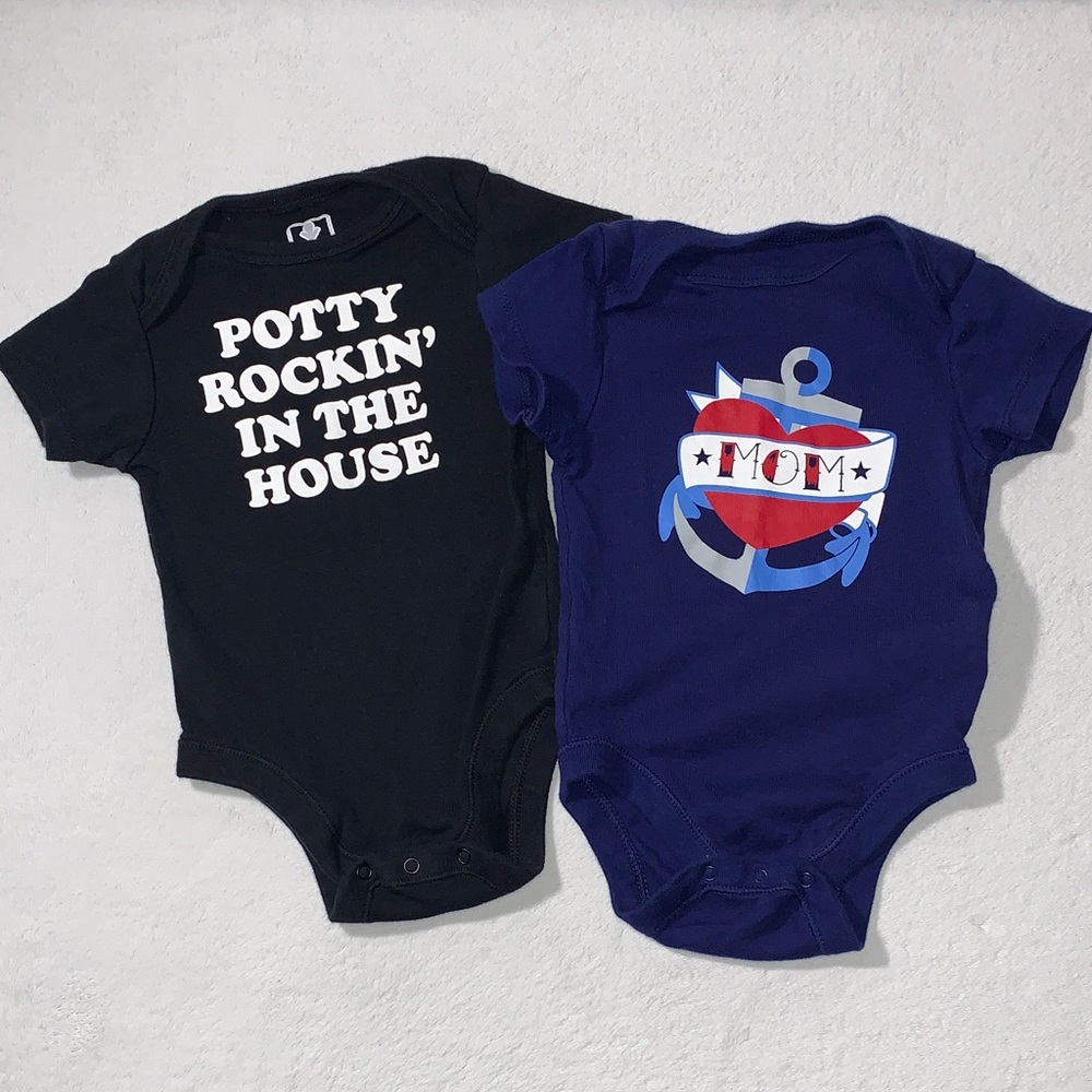 Old Navy Short Sleeve Onesies Size 3-6 Months
